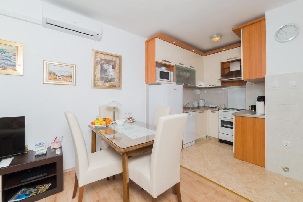 Apartment 28 สปลิท ภายนอก รูปภาพ